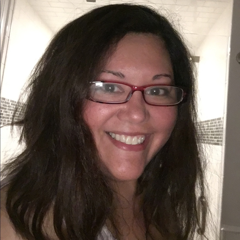 Meet your Posher, Eva